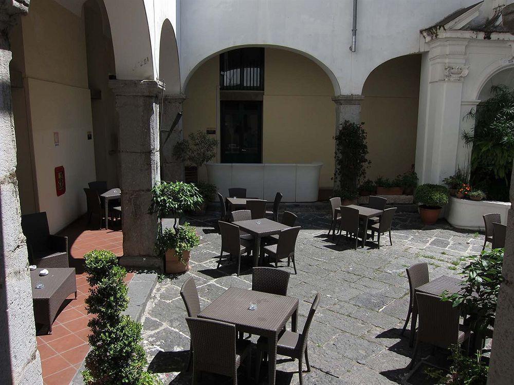 Ave Gratia Plena Hostel *