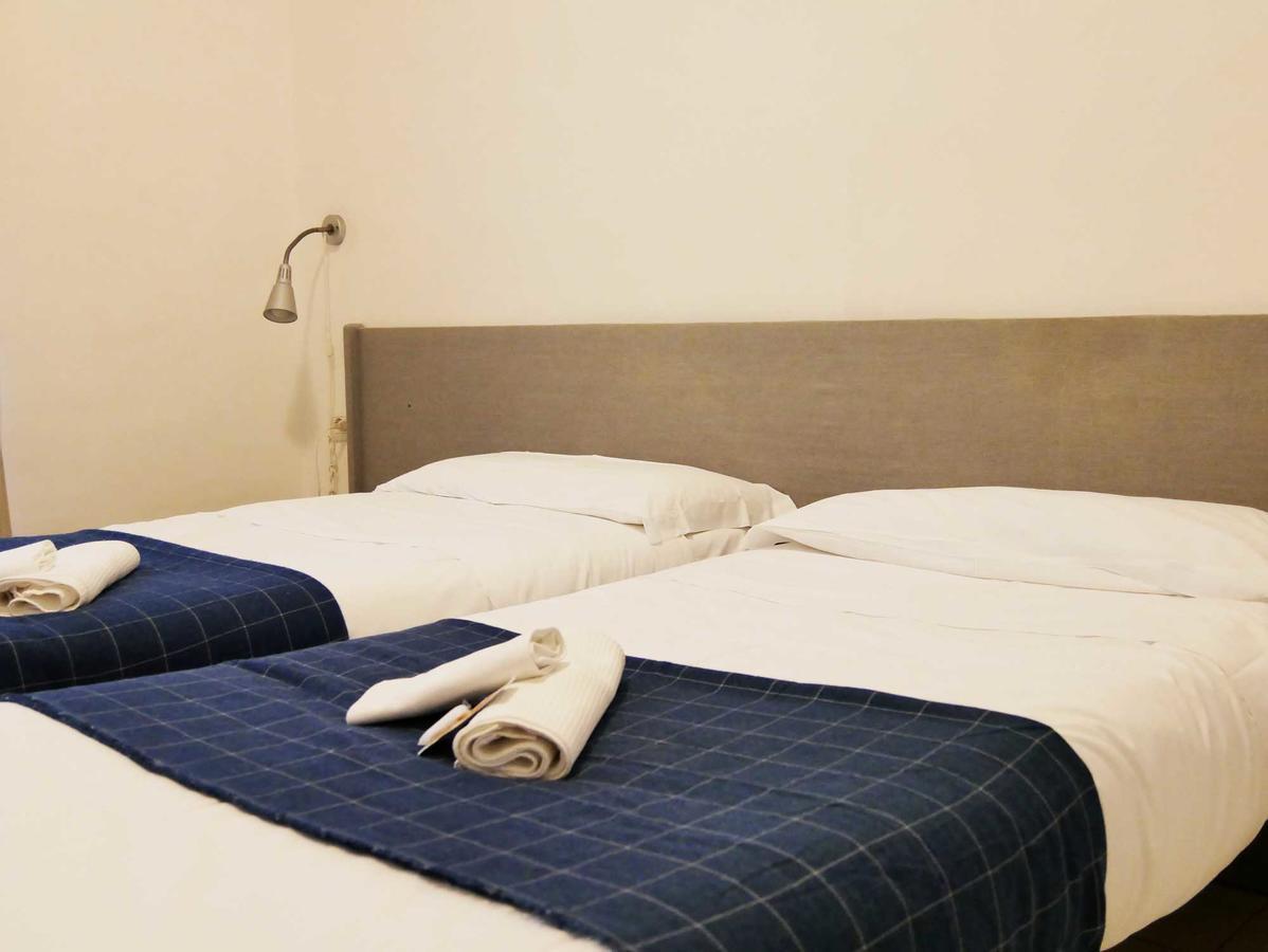 Ave Gratia Plena Hostel Salerno