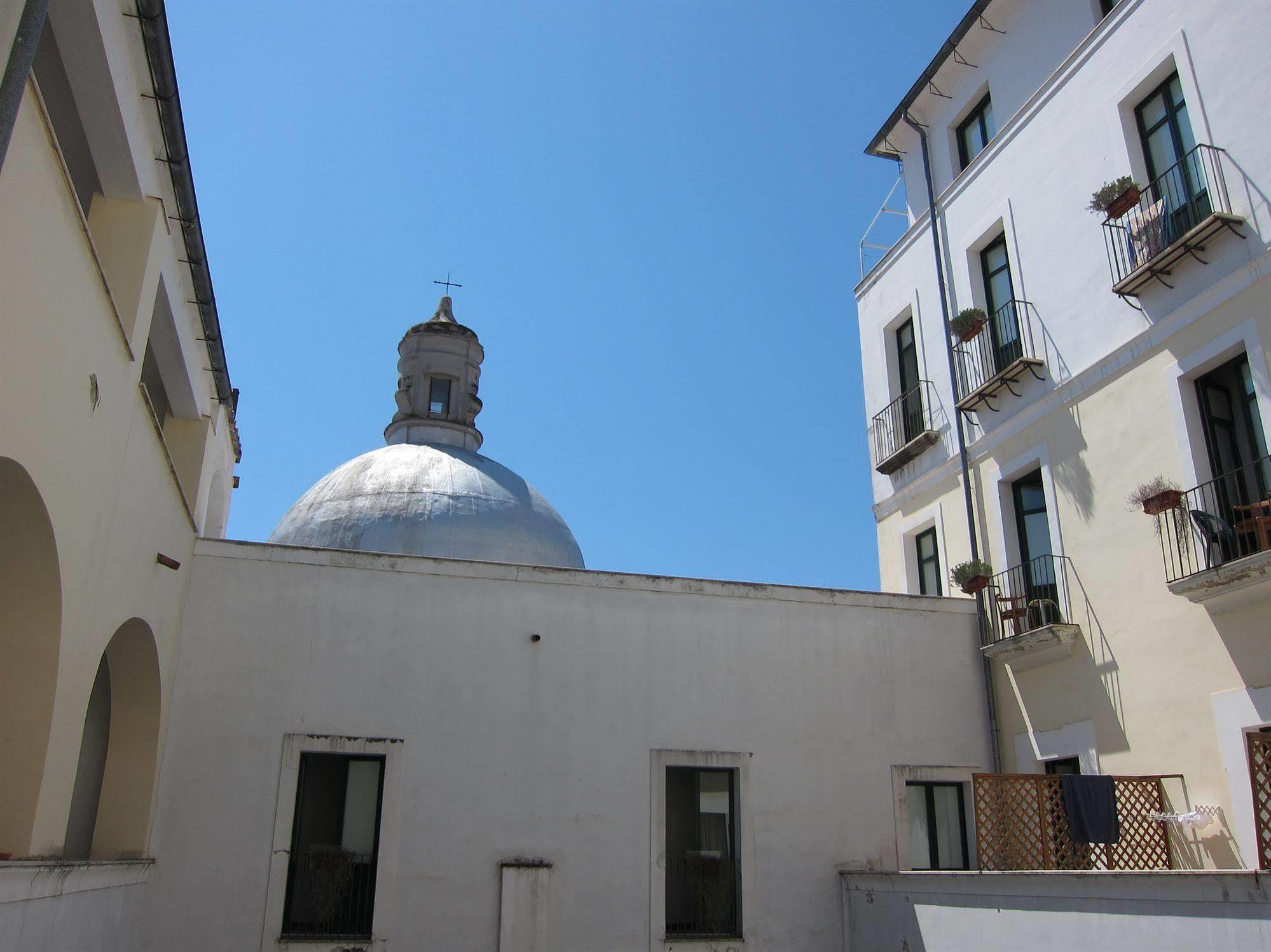 Hostel Ave Gratia Plena